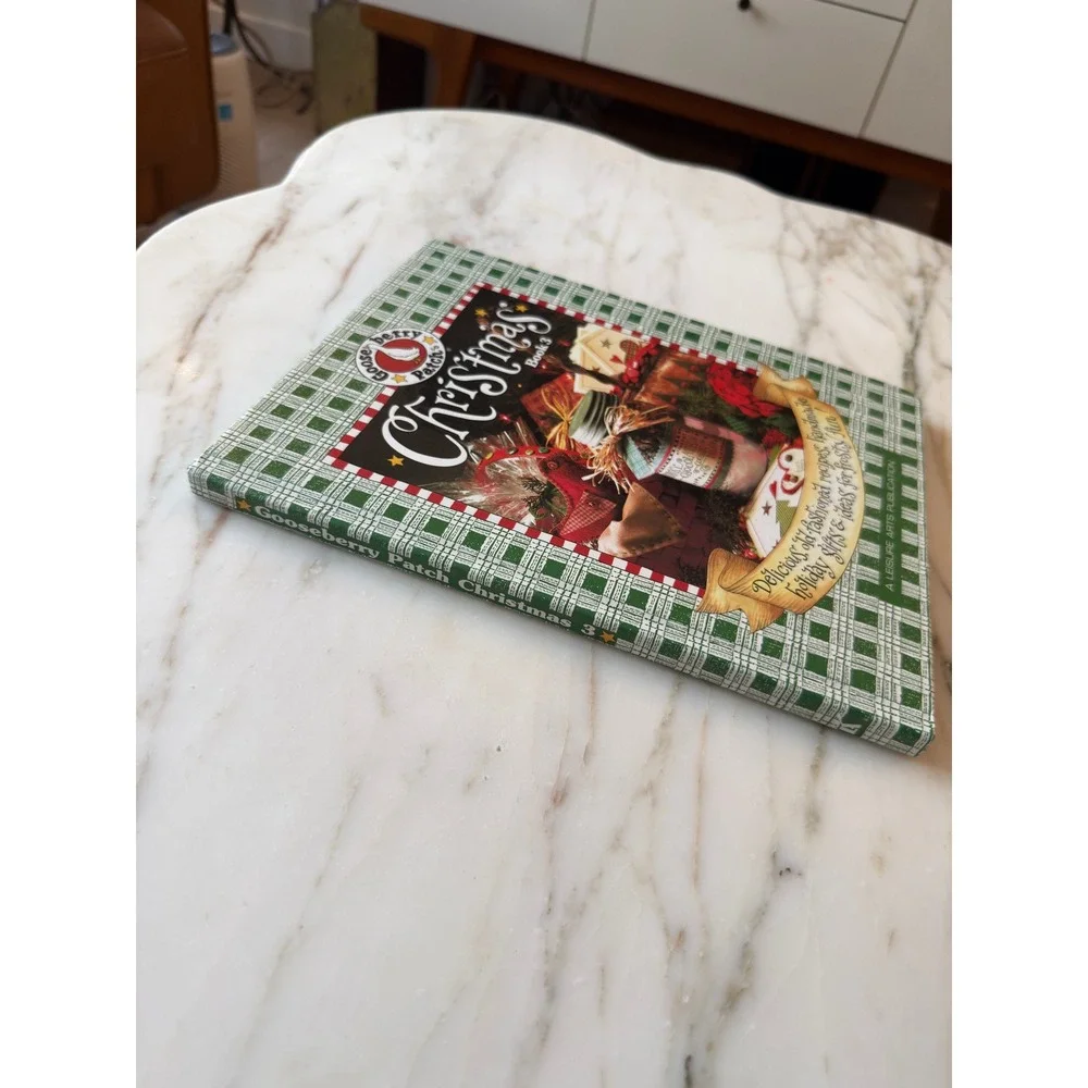 Vintage 2001 Gooseberry Patch Christmas Book 3 Cookbook Recipes Crafts